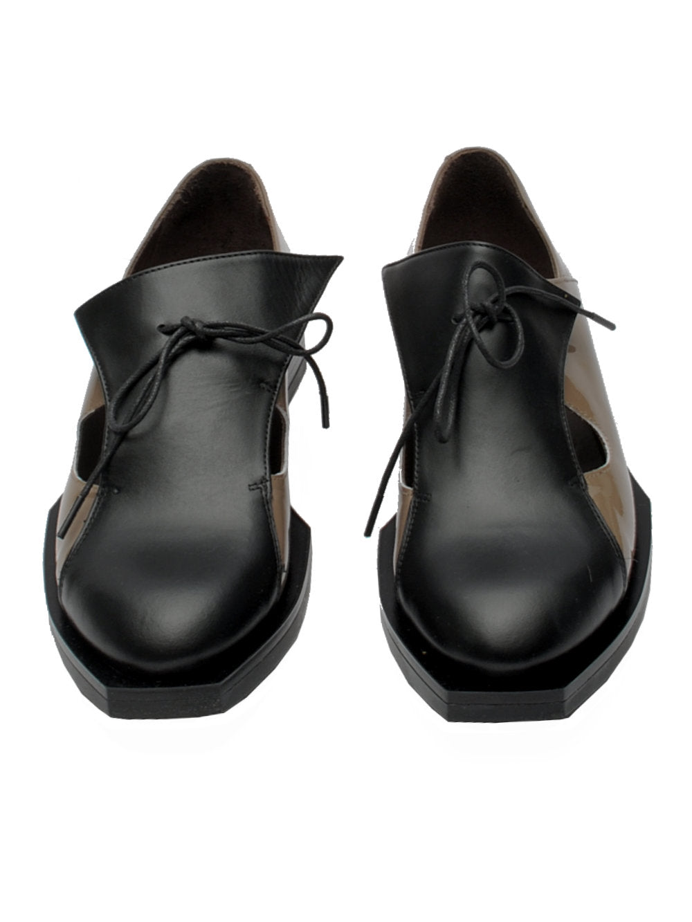 Scarpa Donna Le Bohemien K108 - Vitello Nero e Vernice Taupe Ai25 - Calzature Nucca